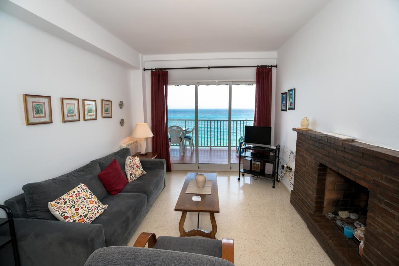 Carabeo 60 2B Menyber Nerja Exterior foto